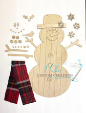 Load image into Gallery viewer, Build A Snowman DIY Paint Kit | Craft Kit | DIY Winter Décor | Christmas
