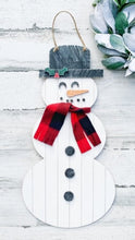 Load image into Gallery viewer, Build A Snowman DIY Paint Kit | Craft Kit | DIY Winter Décor | Christmas
